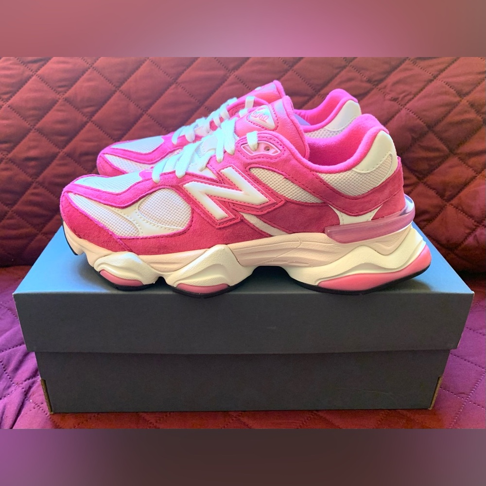 New Balance 9060 Fuchsia Pink U9060FP - Women’s Size 9 US - White Shoes NEW - Picture 7 of 12